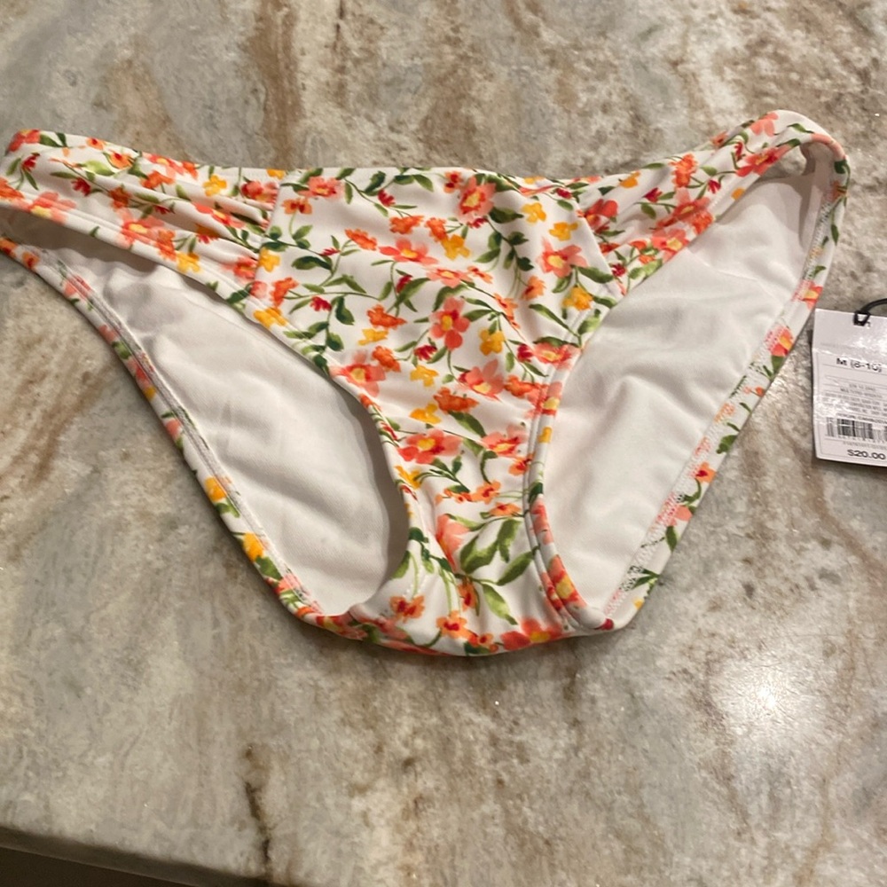 Shade & Shore bathingsuit top